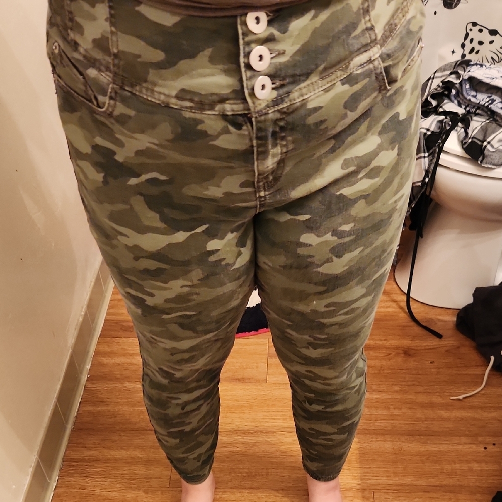 NOBO Green Camouflage Skinny Jeans